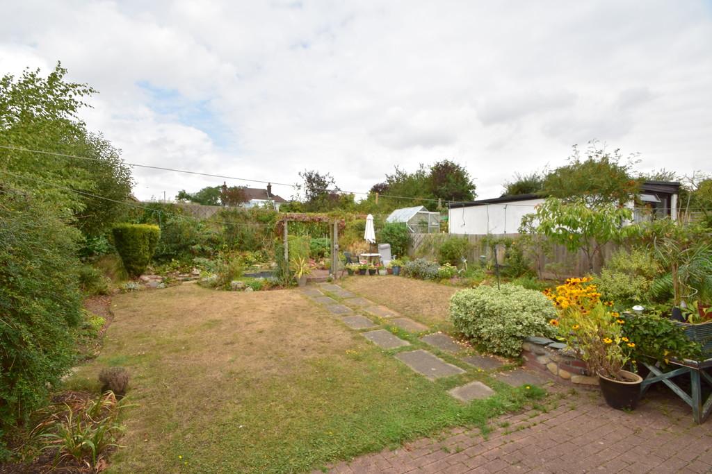 Belstead Avenue, Ipswich IP2 8NP 4 bed detached house for sale £450,000
