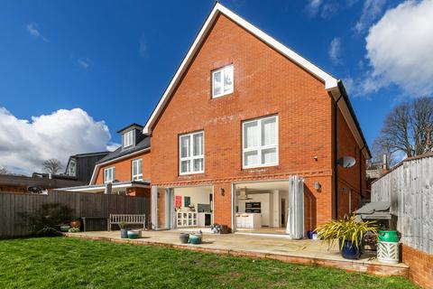 4 bedroom detached house for sale, Stratton Road, Winchester, SO23