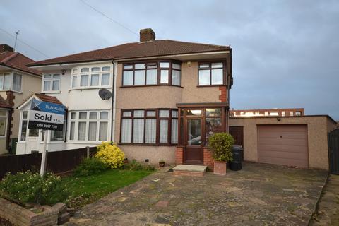 118 Elgin Avenue, Harrow, HA3 8QJ
