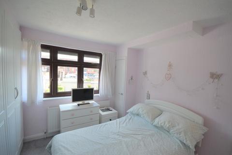 118 Elgin Avenue, Harrow, HA3 8QJ