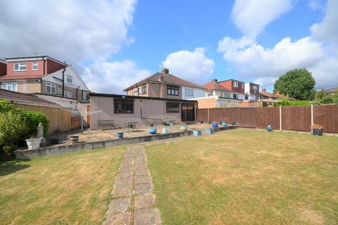 118 Elgin Avenue, Harrow, HA3 8QJ