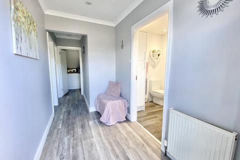 11 Ashleigh Drive, Beeford, Driffield, YO25 8AU