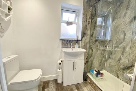 11 Ashleigh Drive, Beeford, Driffield, YO25 8AU
