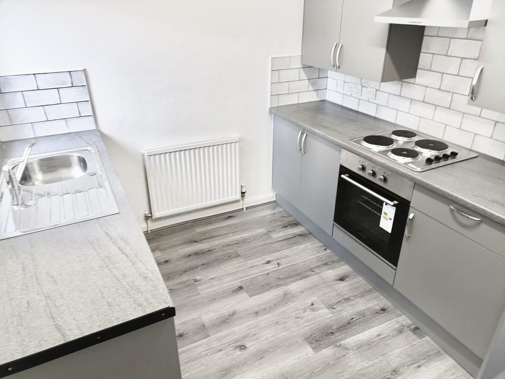 Belmont Street, Hull 2 bed terraced house £550 pcm (£127 pw)