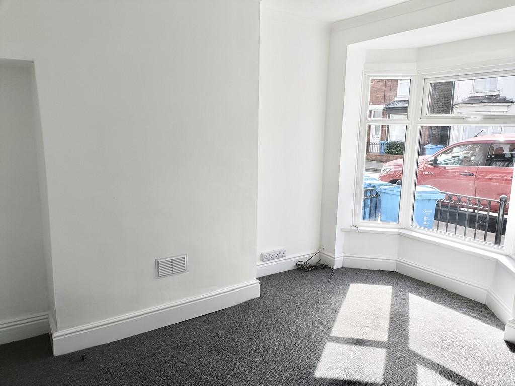 Belmont Street, Hull 2 bed terraced house £550 pcm (£127 pw)