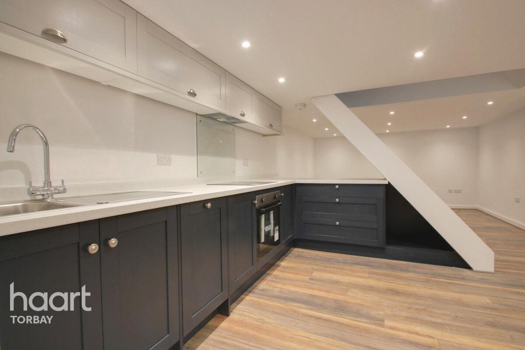 Forest Road, Torquay 4 bed terraced house for sale £260,000