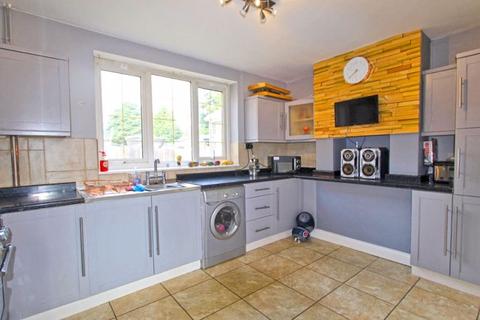 8 Avon Road, Walsall, WS3 1PA