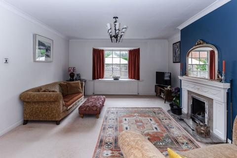 4 bedroom terraced house for sale - The Priory, Monks Close, Redbourn