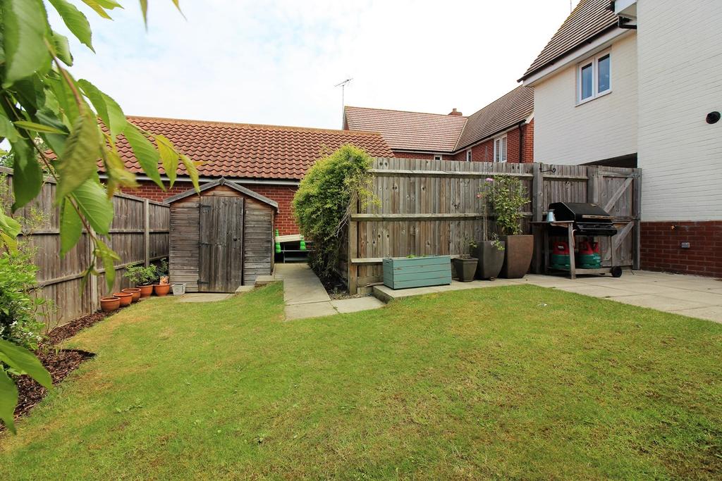 Daisy Lane, Stotfold, Hitchin, SG5 4 bed semidetached house for sale