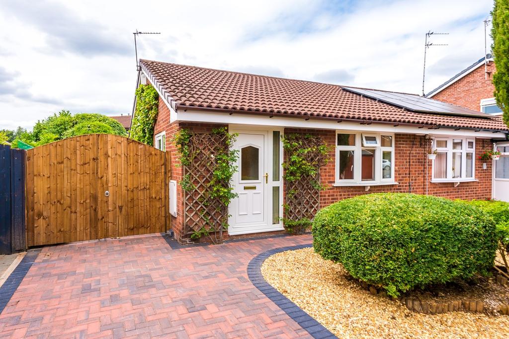 Coldstream Close, Warrington, WA2 2 bed semidetached bungalow for sale