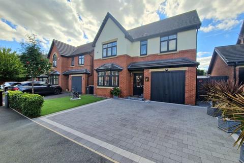 4 bedroom detached house for sale - Grange Close, Roby