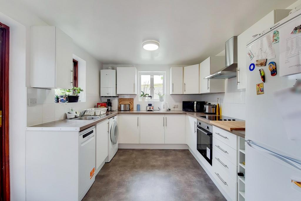 Cowper Road, Hanwell, London, W7 3 bed terraced house for sale £800,000