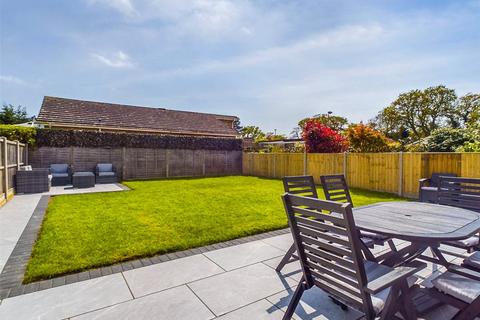 3 bedroom bungalow for sale, Treeside, Highcliffe, Dorset, BH23