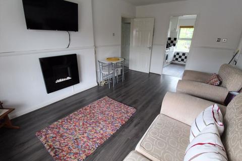 2 bedroom apartment for sale - Elm Grove, Acton, Wrexham