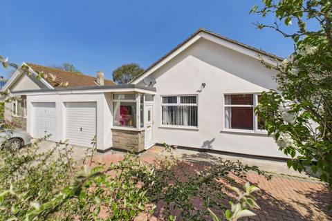 undefined, Leedstown, Hayle