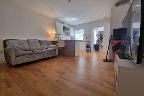 1 bedroom flat to rent, Clapham Park Road, London