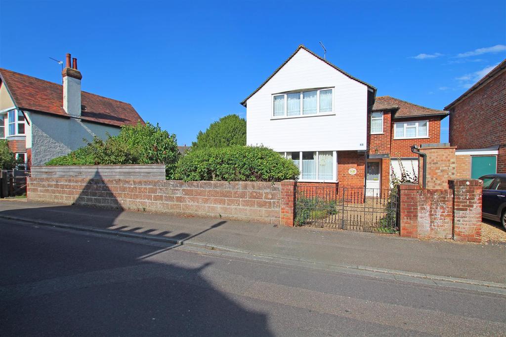 Whyke Lane, Chichester 5 bed detached house for sale £825,000