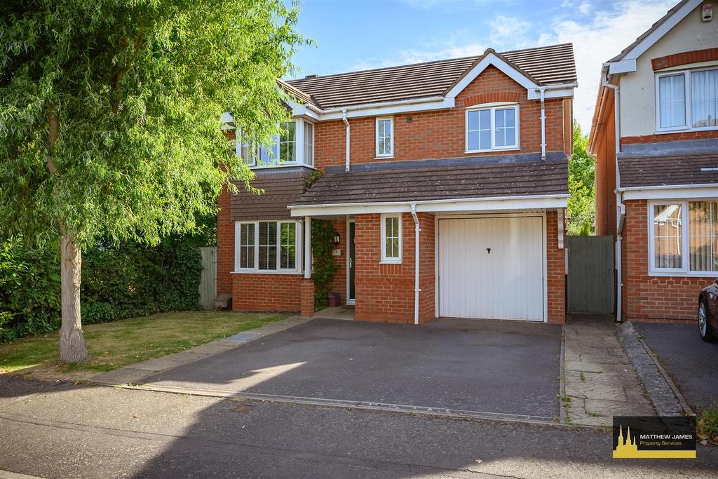 Mercers Meadow, Keresley End, CV7 4 bed detached house £359,995