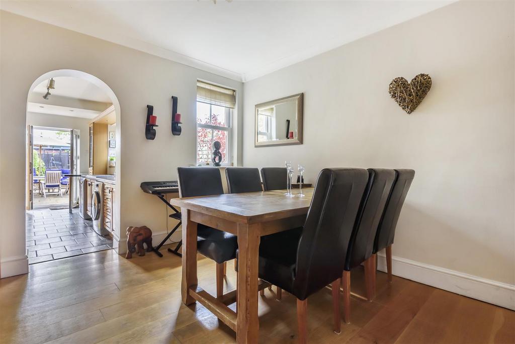 Bourne Avenue, Windsor 2 bed end of terrace house for sale £500,000