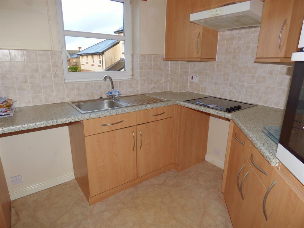 Murray Court, Annan, DG12 6FD 2 bed flat £60,000