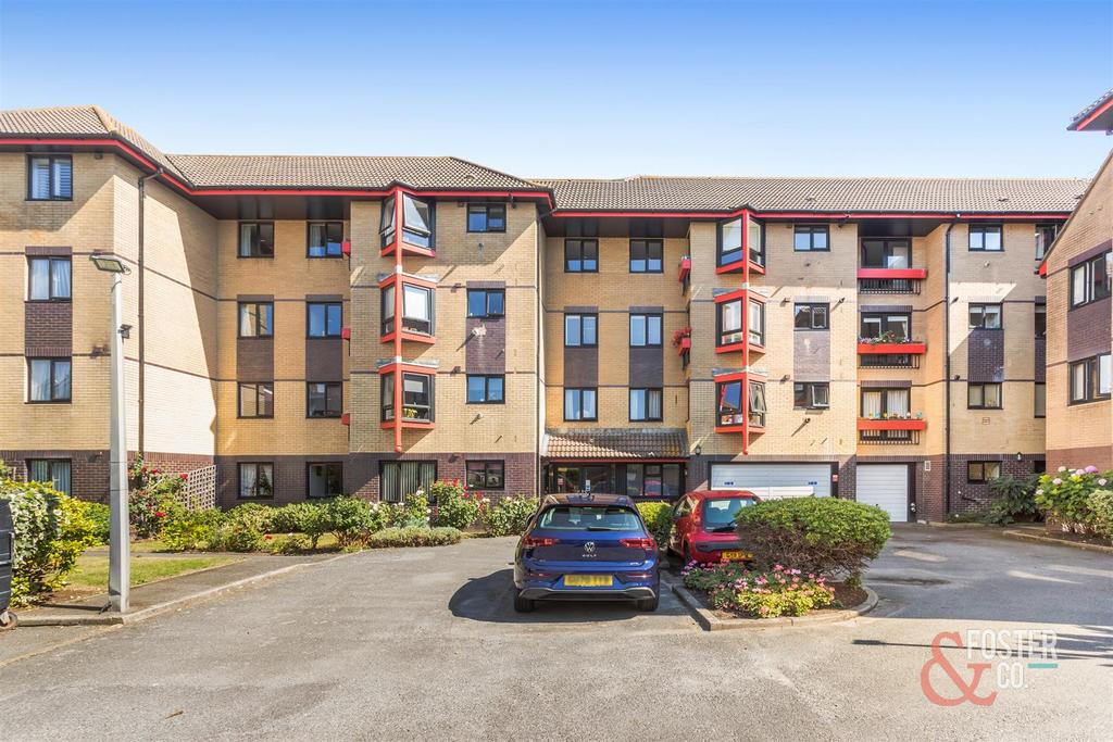 Saxon Court 2-13.JPG