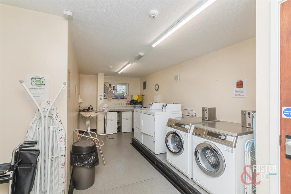 Saxon Court 2-7.JPG