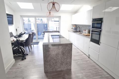 76 Banks Road, Coventry, CV6 1JR