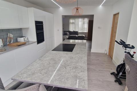 76 Banks Road, Coventry, CV6 1JR
