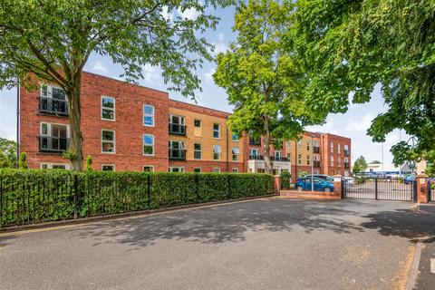 2 bedroom apartment for sale - Humphrey Court, The Oval, Stafford, ST17 4SD