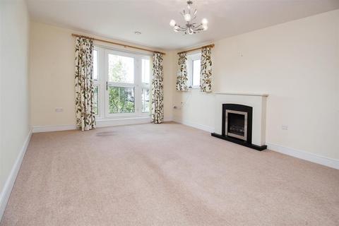 2 bedroom apartment for sale, Humphrey Court, The Oval, Stafford, ST17 4SD