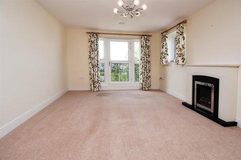 2 bedroom apartment for sale, Humphrey Court, The Oval, Stafford, ST17 4SD