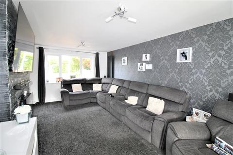 9 Brabazon Road, Eastchurch, Sheerness, ME12 4DY