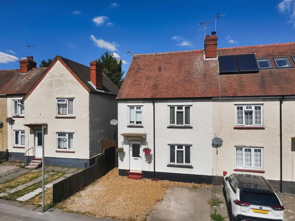 Newton Road, Bletchley, Milton Keynes 4 bed semidetached house £350,000