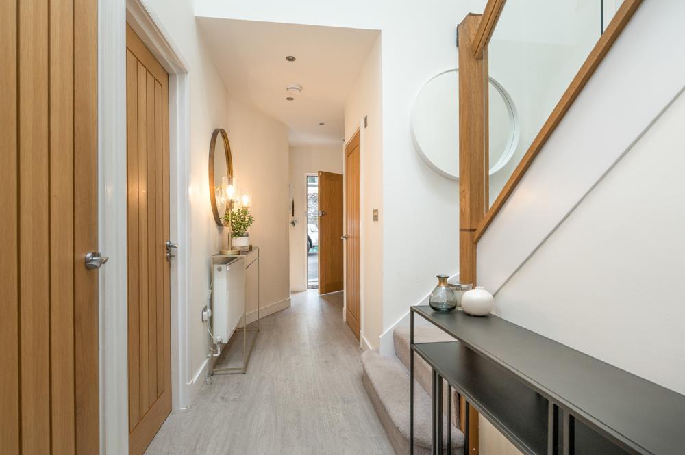 The Mews House 17 Vyvyan Road-8.jpg