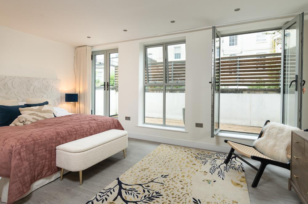 The Mews House 17 Vyvyan Road-16.jpg