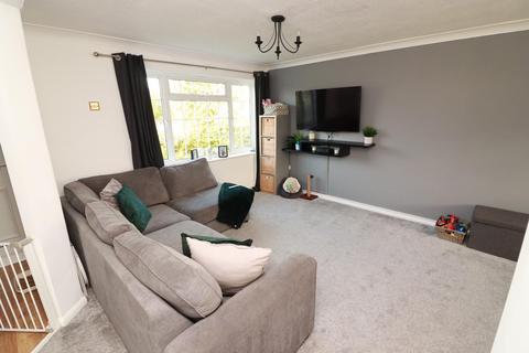 37 Kingscote, Yate, Bristol, BS37 8YD