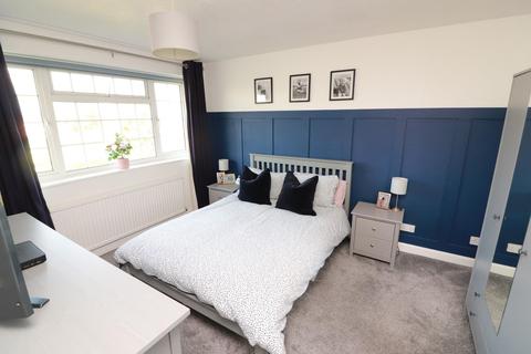 37 Kingscote, Yate, Bristol, BS37 8YD