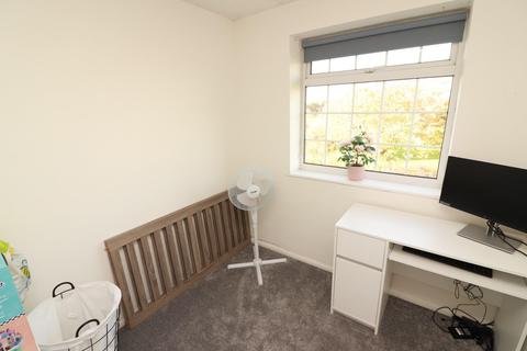 37 Kingscote, Yate, Bristol, BS37 8YD