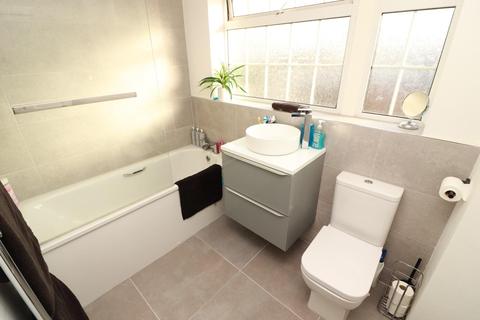 37 Kingscote, Yate, Bristol, BS37 8YD