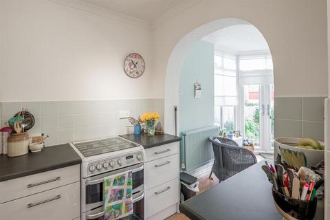 88 Wolverhampton Road South, Quinton, Birmingham, B32 2BE