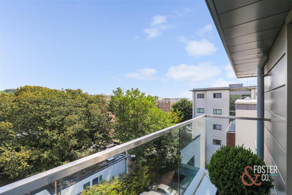 Palmeria Avenue 8.58-23.JPG
