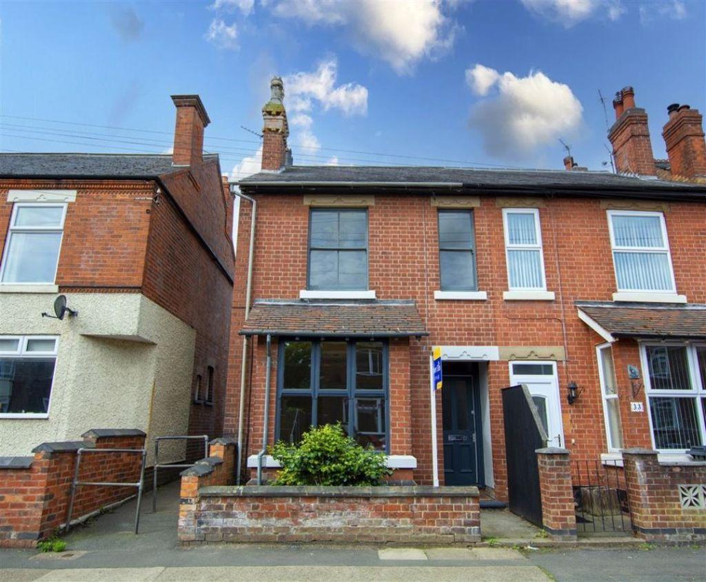 Hawthorne Avenue, Long Eaton NG10 3NG 3 bed semidetached house £895 pcm (£207 pw)