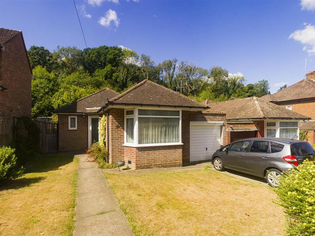 Holmwood Avenue, South Croydon 2 bed detached bungalow for sale £550,000