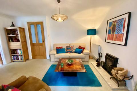61 Lambsdowne, Dursley, GL11 6PX