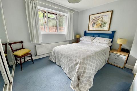 61 Lambsdowne, Dursley, GL11 6PX