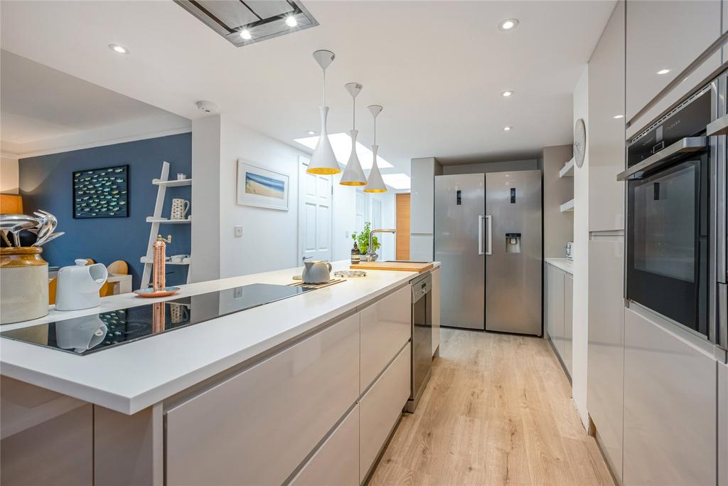 Kitchen 4
