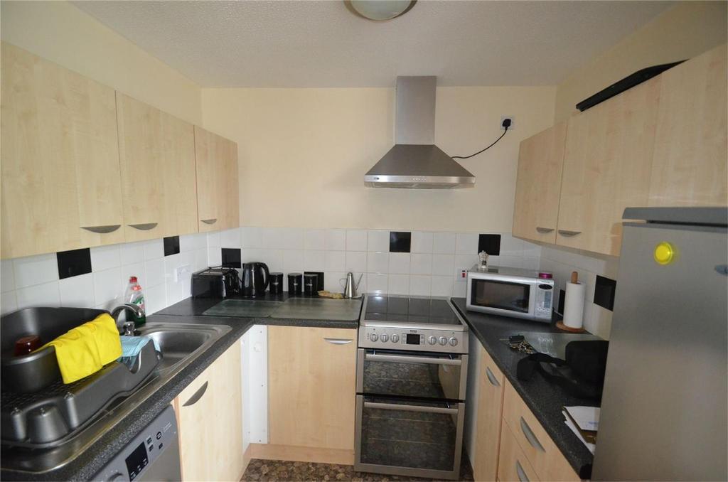 20 RDH Kitchen.jpg