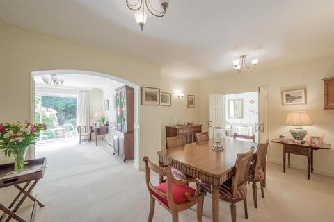 3 Petersham Place, Birmingham, B15 3RY