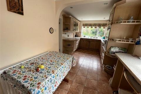 2 Phoenix Green, Birmingham, B15 3NR