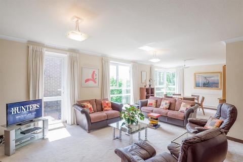 Flat 15, The Regents Woodbourne, Edgbaston, Birmingham, B15 3PP